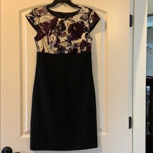 Ann Taylor size 4 cap sleeve dress. Perfect shape!